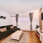Elegant - Anastasia - By Openhouse