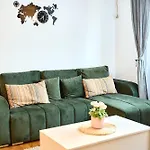 Elegant - Anastasia - By Openhouse Τιμισοάρα