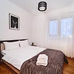 Elegant - Anastasia - By Openhouse