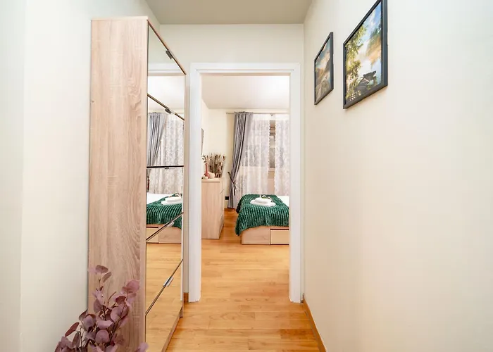 Elegant - Anastasia - By Openhouse Apartamento *